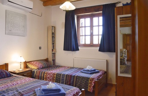 Kefalas Villa | Detached 3 bedroom stone Villa with superb outlook, private pool, air con, BBQ