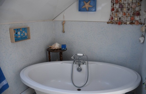 Mesnil-Val-Plage Villa | Detached authentic Anglo-Norman villa by the sea / "Pipi Longstocking house