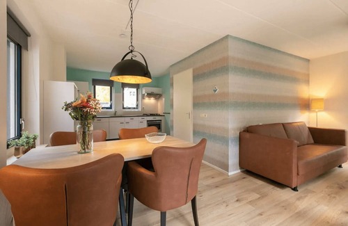 Hooghalen House | Detached bungalow with terrace in beautiful Drenthe.