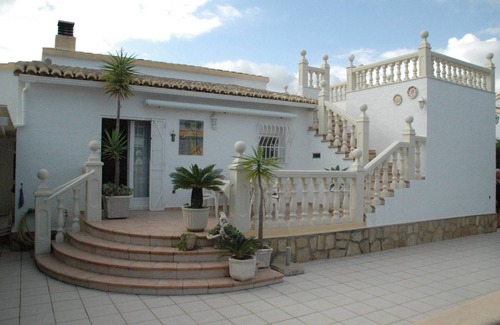 Els Poblets Ski Chalet | Detached chalet with private pool, garden, air conditioning and internet in a quiet location