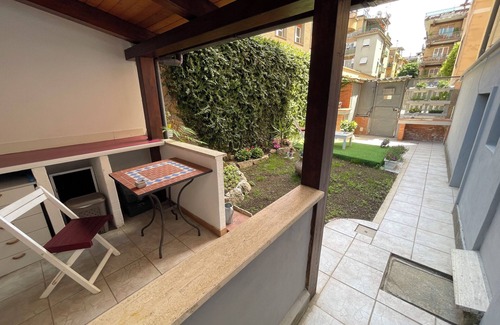 Prenestino-Centocelle House | Detached cottage with small private garden 200 mt from metro C stop