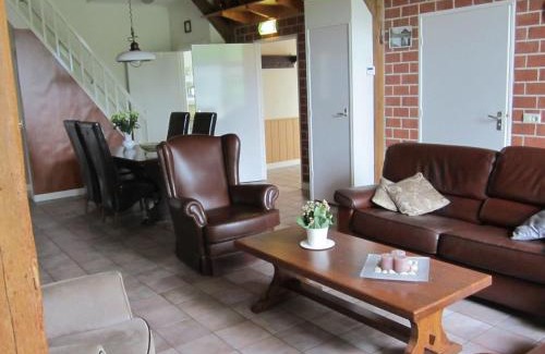 Neede House | Detached farmhouse with play loft