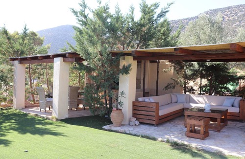 Kilada House | Detached holiday home with garden, close to the beach, sea view | Argolis, Pelop