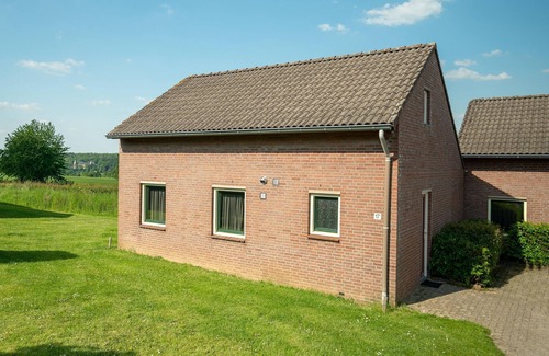 Vijlen House | Detached Holiday Home in Reevallis