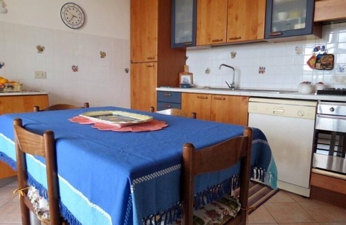 San Vito Chietino Villa | detached house, surrounded by green oaks and olive trees.