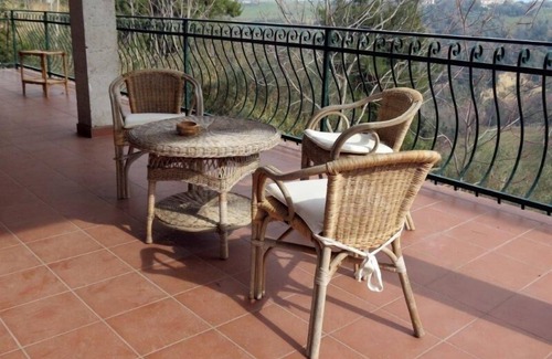 San Vito Chietino Villa | detached house, surrounded by green oaks and olive trees.