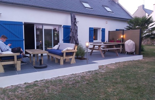 Primelin House | detached house on garden with pool 800 m from the sea