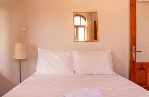 Ildır Koyu Villa | Detached House with Garden in Cesme