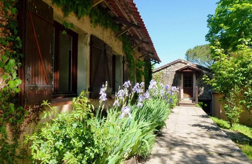 Gavaudun House | Detached house with terrace in south Dordogne
