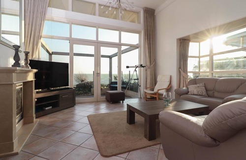 Makkum Cabin | Detached villa on the dike of the IJsselmeer
