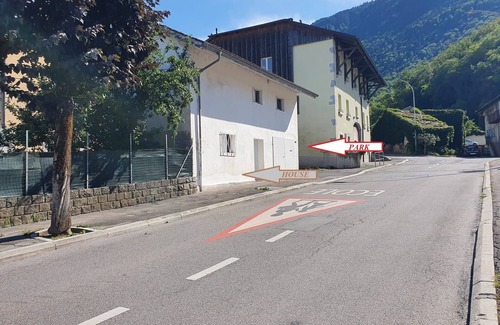 Collombey-Muraz House | Detached village house with two bathrooms and two bedrooms