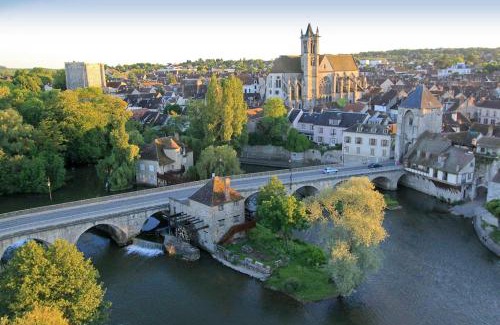 Moret-sur-Loing Apartment | Deux pièces terrasse