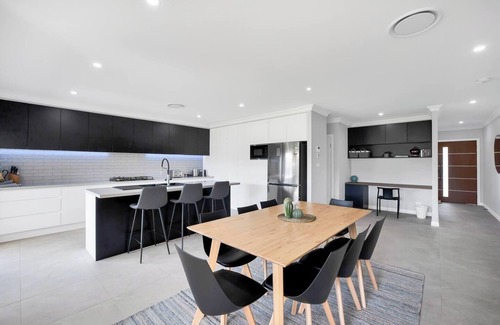 Central Mudgee House | Devan House An Entertainers Retreat Close to Town