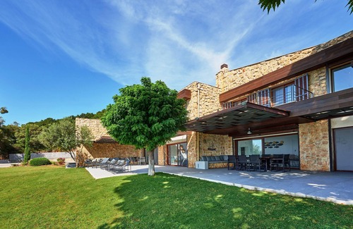Aristotelis Villa | Develikia Private Villa-1, a Private contemporary Villa in a hidden paradise
