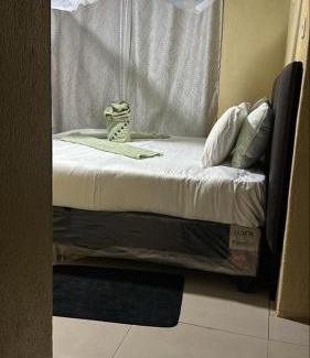 Mfuwe Cabin | Dewclaw Baobob Safari Lodge