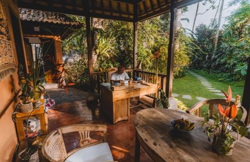 Tampaksiring Bed & Breakfast | Dewi Tara Haven