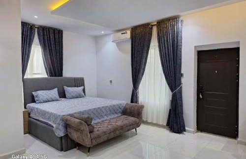 Kwara Apartment | DFW Abodes Luxury Home