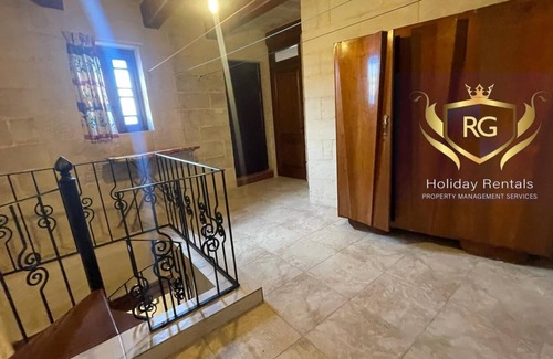Dingli House | DGL1052 - Renovated, house of character with traditional features,
