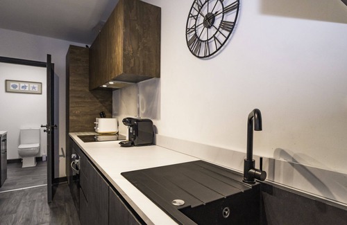 Royal Tunbridge Wells Apartment | Di's Residence - ground floor apartment