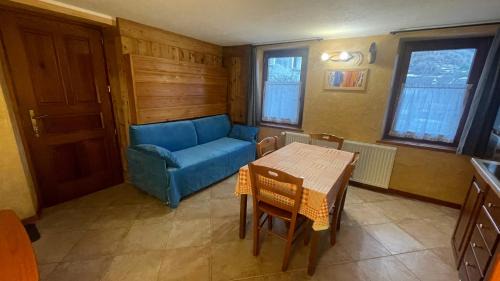 Aymavilles Apartment | Dialley prato Cir0014