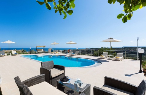 Adelianos Kampos Villa | Diamantis Villa, Serene Oasis with SeaViews