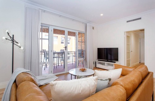 Fremantle Apartment | Diamonds by the dock is located in the absolute heart of Fremantle