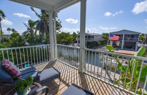Cutthroat Harbor Estates House | Dickey's Dockside Retreat