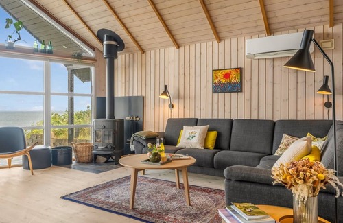 Ronbjerg House | "Diderik" - 20m to the fjord by Interhome