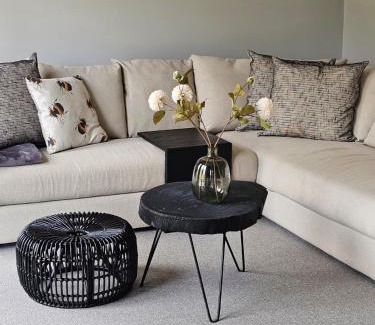 Stellenbosch House | Die Heerenhuys Guest Suites