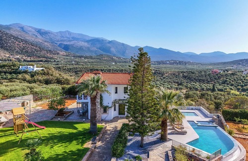 Sissi Villa | DIEVANDI Seaview Villa