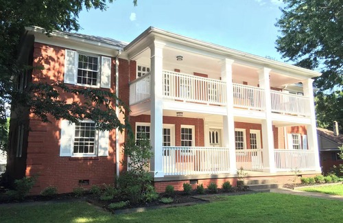 Evansville Apartment | Digs 1: Charming Open Concept 2BDRM, 1st Floor + Parking