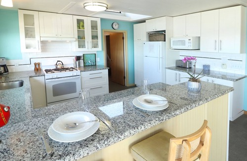 Dillon Beach Cottage | Dillon Beach Cottage located steps from the beach