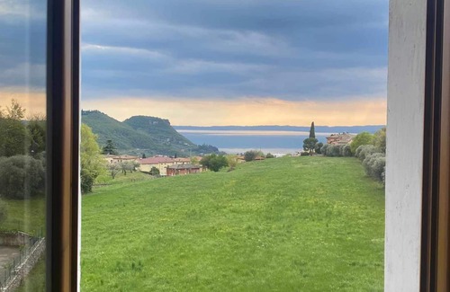 Costermano Apartment | Dimora Belvedere - rustic, lake view, Wifi