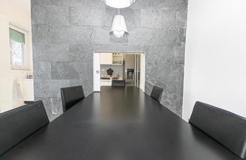 San Vincenzo Apartment | DIMORA CENTRO GENOVA
