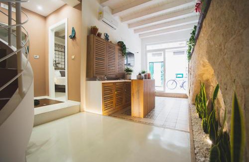 Mola di Bari House | Dimora Lamas