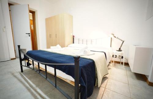 Genoa Historical Centre Apartment | DIMORA SOTTORIPA DI FRONTE ALL ACQUARIO - GENOVABNB it