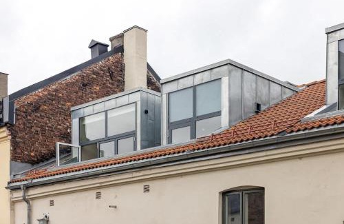 Grunerlokka Apartment | Dinbnb Apartments Grünerløkka I Penthouse with Private Rooftop I 2 Bedrooms & 2 Bathrooms