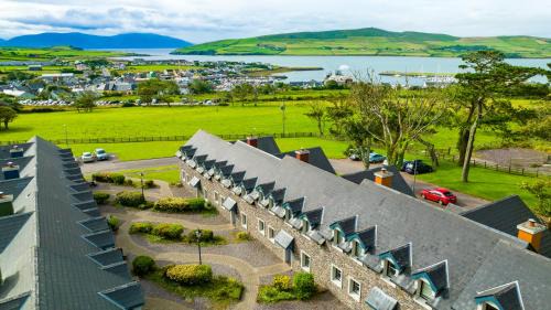 Dingle House | Dingle Courtyard Cottages 4 Bed Sleeps 8