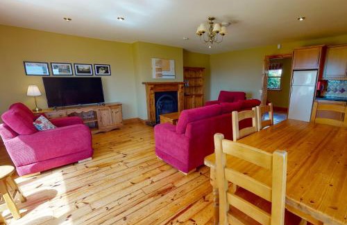 Dingle House | Dingle Courtyard Cottages 4 Bed Sleeps 8