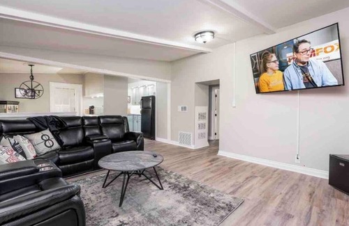 Lansing House | Dinner and a Movie | 2 BR & 1 BA | Lansing Home