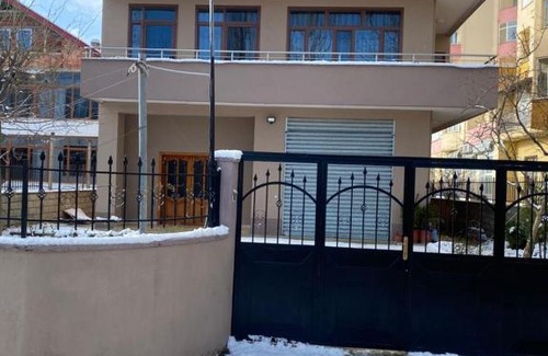 Pogradec House | Dionis Guest House