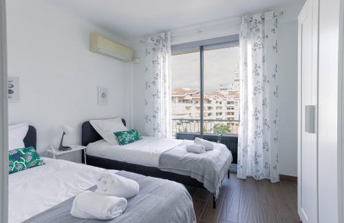 Prado - Republique Apartment | Diplomate - 2 chambres, 15mn du Palais, charmant, balcon, clim