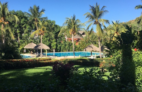 Ixtapa - Zihuatanejo Condo | Direct access to the best beach in Mexico, your little Paradise in Zihua !
