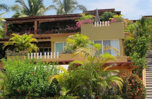 Ixtapa - Zihuatanejo Condo | Direct access to the best beach in Mexico, your little Paradise in Zihua !