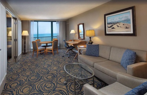 Brush - Stewarts Hotel | Direct Beach Access! Two City View Units, 2 Pools!