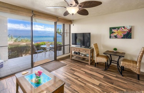 Maalaea Condo | Direct Beachfront with Spectacular Oceanviews!