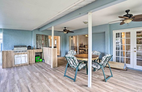Central Naples Cottage | Direct Gulf Access + Lanai: Sunny Naples Home!