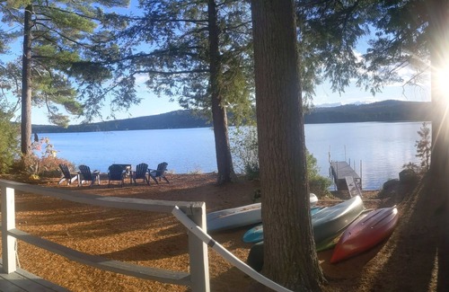 South Effingham Cottage | Direct Lakefront. Swim/Fish/Kayak/Hike/Relax White Mountains & NH Lakes Region.