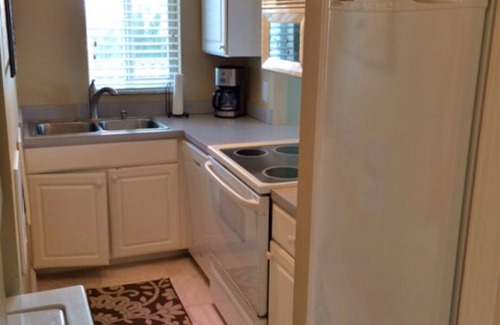 Deerfield Beach Condo | Direct OCEAN/Beach/Pool AWESOME AREA,VIEWS! Best Price for Direct Oceanfront!