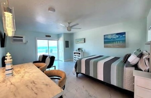 Melbourne Beach Apartment | Direct Oceanfront Studio - Pet Friendly